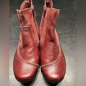 Earth Origins leather suede ankle boots women’s 9W